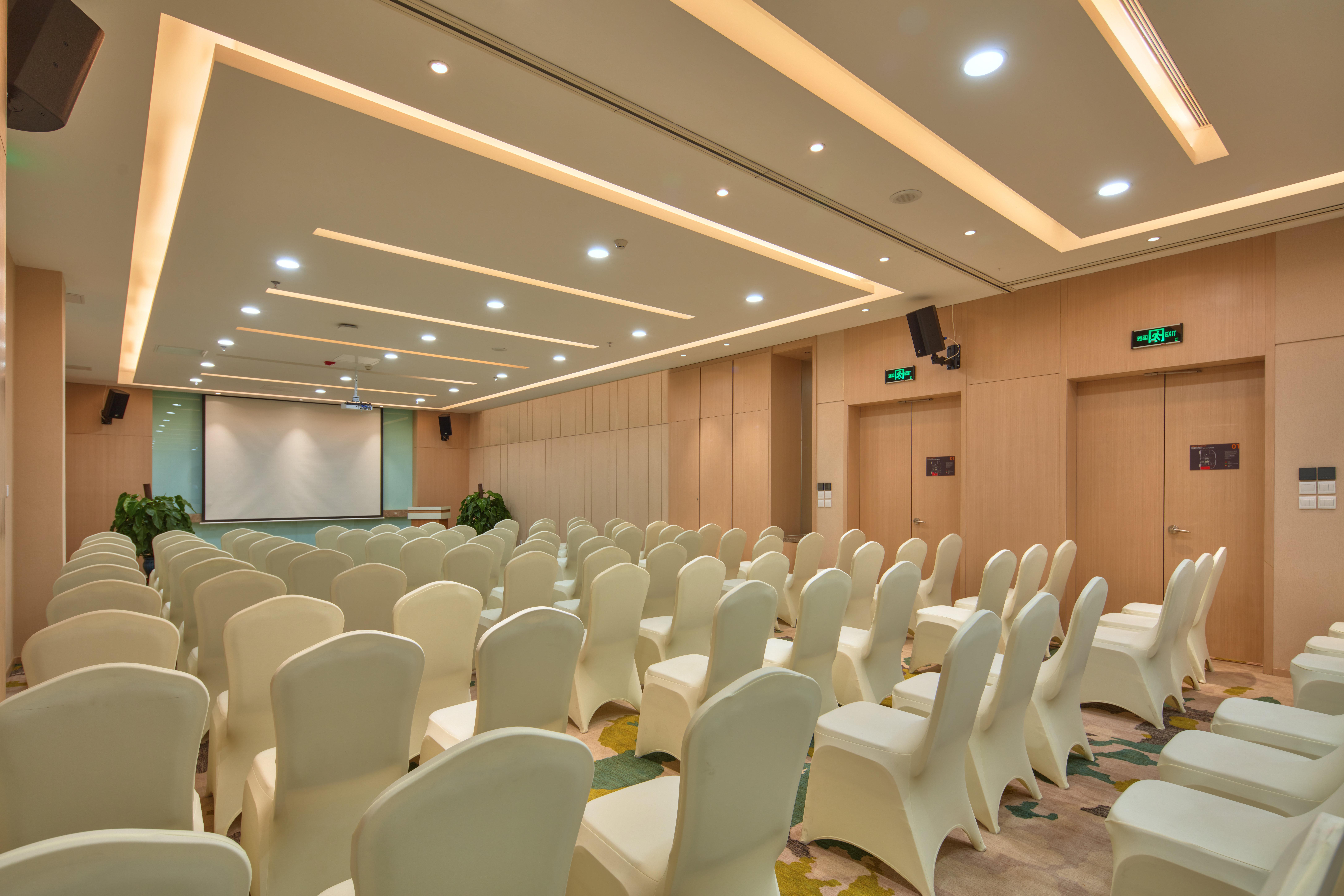 Holiday Inn Express Shenyang Tawan, An Ihg Hotel Екстер'єр фото